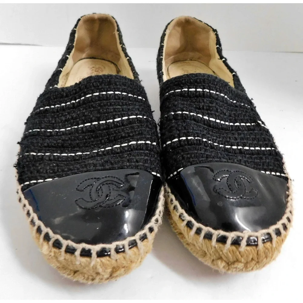 Chanel Black/White Striped Tweed Patent‎ CC Cap Toe Espadrille Loafer Flat sz 37